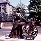 Statue of Molly Malone, Dublin